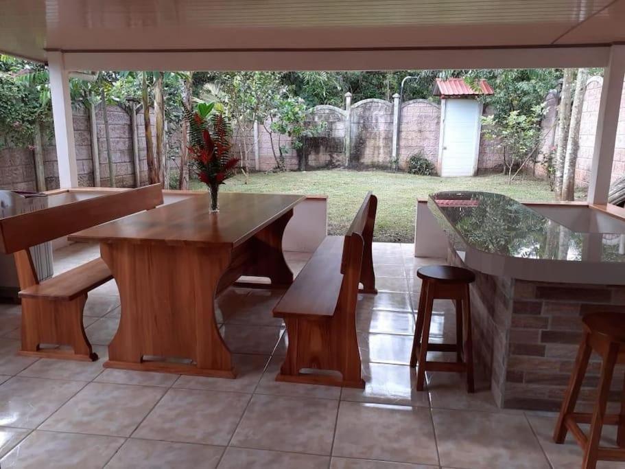 Tropical Bee Garden Holiday Houses Savegre ภายนอก รูปภาพ
